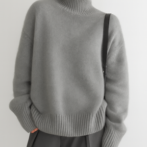Essential Pullover Aura