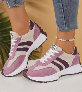 Bequeme Sneakers mit ergonomischer Plattform