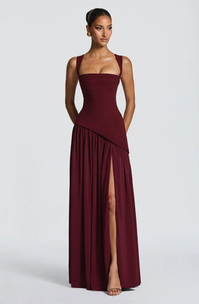Zafira Langes Lackkleid